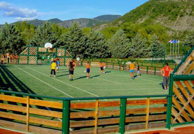 Terrain multisports au camping